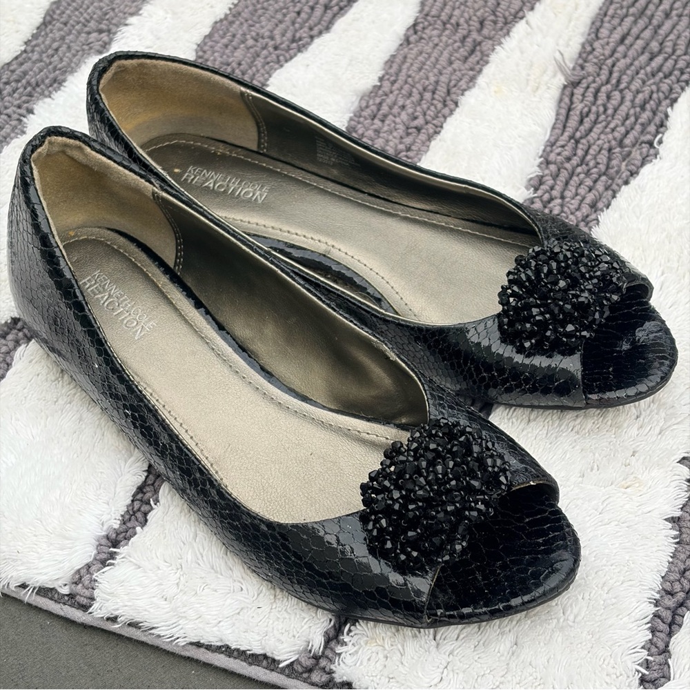 Kenneth Cole Black Snake-Texture open toed flats with beaded detail